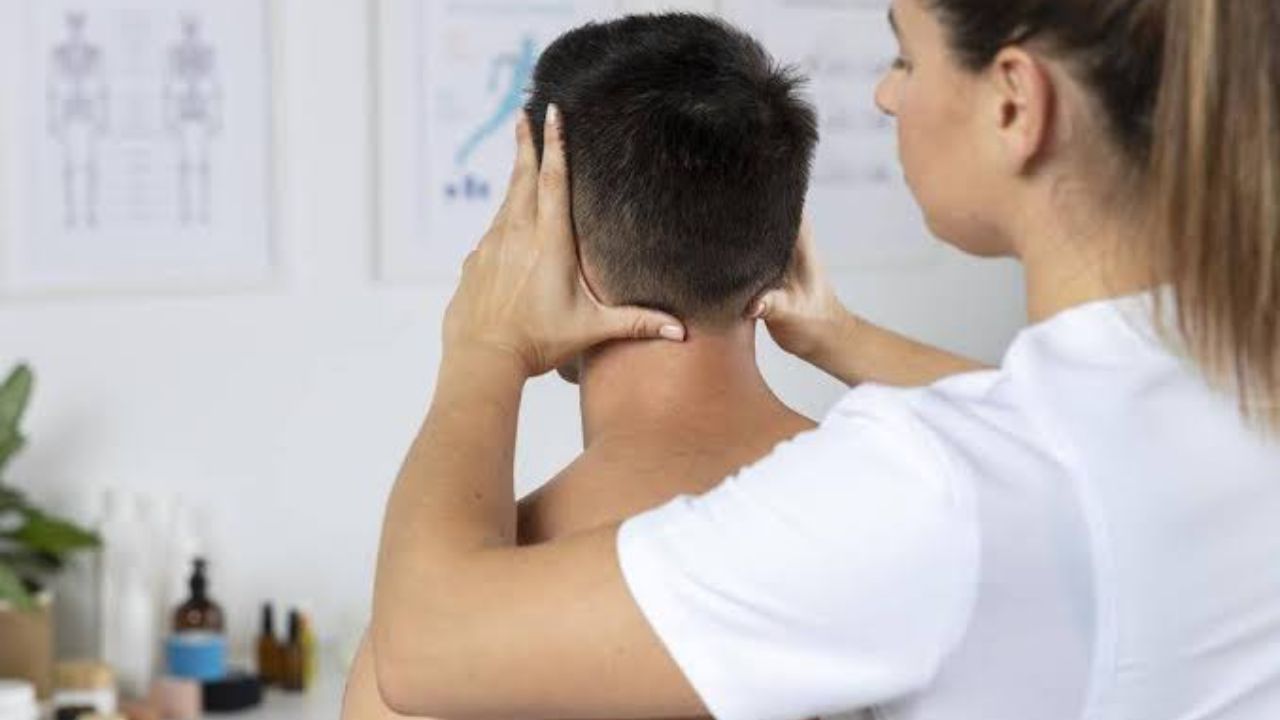 Can Physiotherapy Help Relieve Tight Neck Muscles?